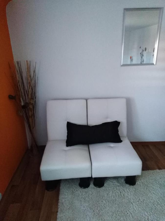Ferienwohnung Mit Kleinem Garten Sonnenbuhl Ngoại thất bức ảnh