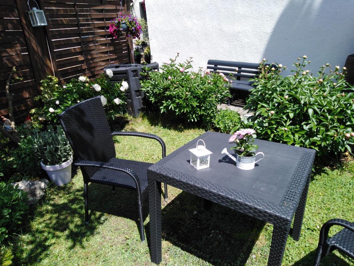 Ferienwohnung Mit Kleinem Garten Sonnenbuhl Ngoại thất bức ảnh